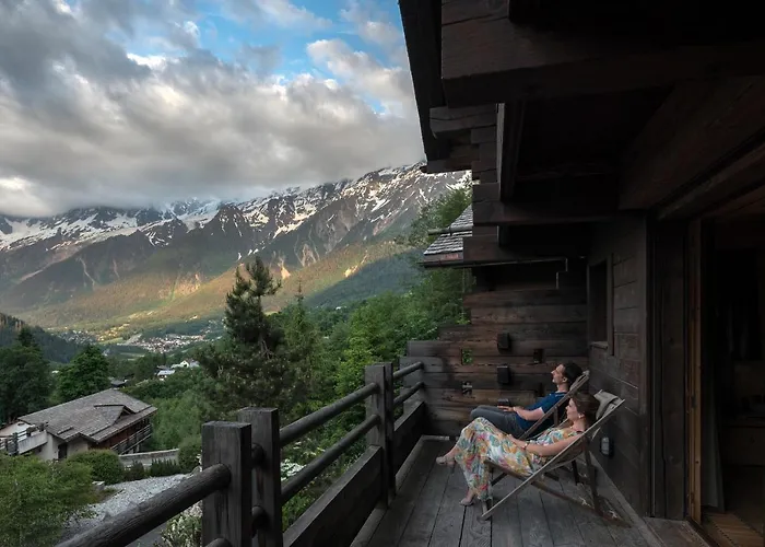Explorez les options d'hébergement de luxe à Chamonix - Hôtels 4 étoiles pour un séjour exceptionnel dans les Alpes françaises